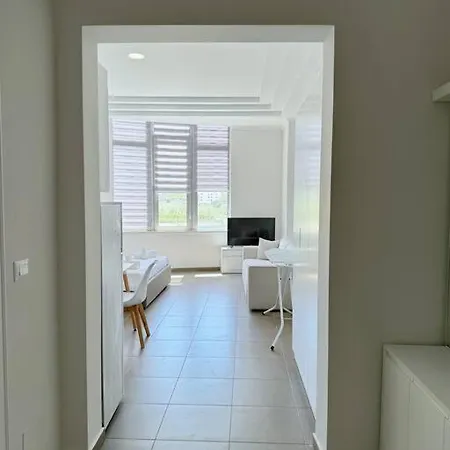 Apartment Aem Studio Apt #2 *