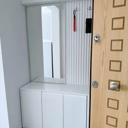 Apartment Aem Studio Apt #2 *